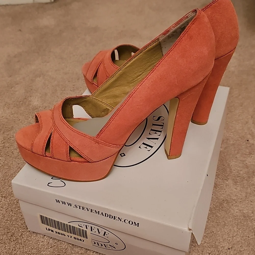 BRAND NEW CORAL SUEDE PLATFORMS